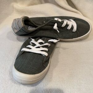 Casual Gray Sneakers for Women